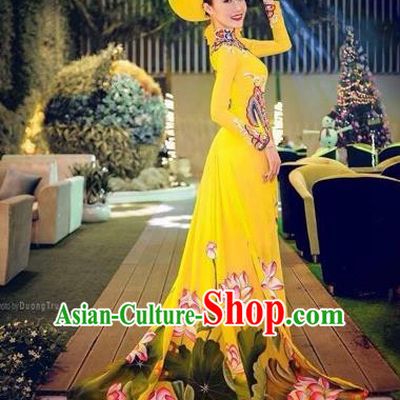 Traditional Top Grade Asian Vietnamese Costumes Classical Princess Full Dress, Vietnam National Ao Dai Dress Hand Painting Lotus Yellow Cheongsam for Women