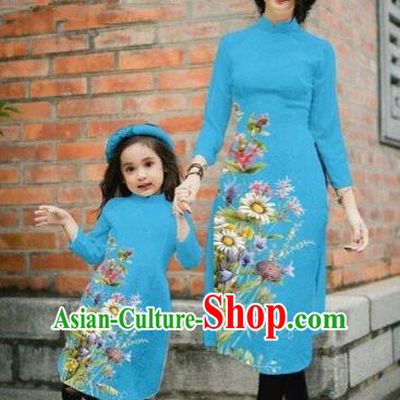 Traditional Top Grade Asian Vietnamese Costumes Classical Printing Daisy Flowers Blue Cheongsam, Vietnam National Mother-daughter Ao Dai Dress for Women for Kids