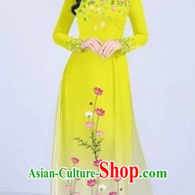 Traditional Top Grade Asian Vietnamese Costumes Classical Painting Flowers Cheongsam, Vietnam National Vietnamese Young Lady Yellow Ao Dai Dress