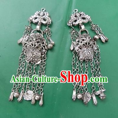 Traditional Chinese Ancient Classical Handmade Miao Silver Accessories Hanfu Tassel Pendant for Women