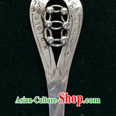 Traditional Chinese Ancient Classical Miao Silver Handmade Hair Accessories Hairpin for Women