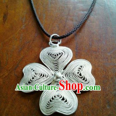Traditional Handmade Chinese Ancient Classical Accessories Pure Sliver Pendant Clover Pendent for Women