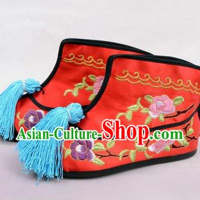 Chinese Ancient Peking Opera Martial Lady Embroidered Peony Boots, Traditional China Beijing Opera Princess Female Red Embroidered Shoes