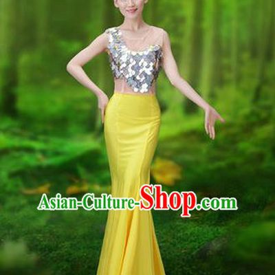 Traditional Chinese Dai Nationality Peacock Dance Costume, Folk Dance Ethnic Pavane Clothing, Chinese Minority Nationality Dance Yellow Dress for Women