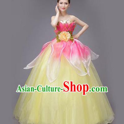 Traditional Chinese Modern Dance Compere Performance Costume, China Opening Dance Chorus Full Dress, Classical Lotus Dance Big Swing Yellow Veil Bubble Dress for Women