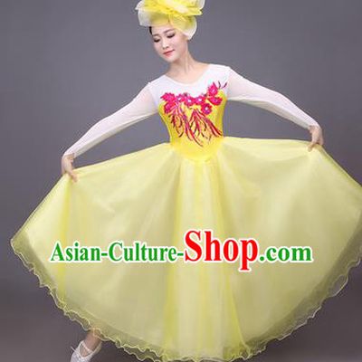 Traditional Chinese Modern Dance Compere Performance Costume, China Opening Dance Chorus Big Swing Full Dress, Classical Dance Yellow Bubble Dress for Women
