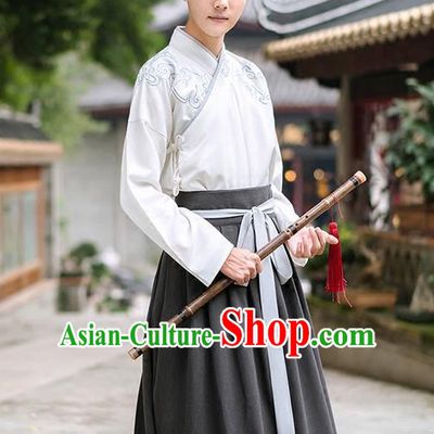 Traditional Chinese Han Dynasty Young Men Embroidery Costume, Elegant Hanfu Clothing Chinese Ancient Swordsman Dress for Men