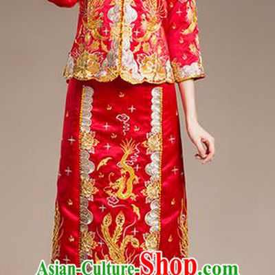 Traditional Chinese Wedding Costume Xiuhe Wedding Clothing Longfeng Flown, Ancient Chinese Bride Toast Hand Embroidered Dragon and Phoenix Slim Beading Cheongsam for Women