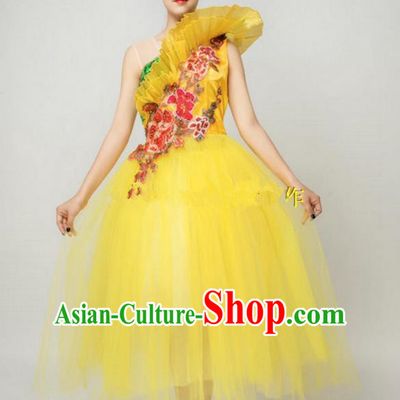 Chinese Classic Stage Performance Dance Costumes, Opening Dance Folk Dance Classic Dance Big Swing One-shoulder Yellow Veil Dress for Women