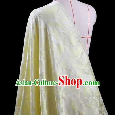 Traditional Asian Chinese Handmade Embroidery Leaf Jacquard Weave Coat Silk Tapestry Yellow Fabric Drapery, Top Grade Nanjing Brocade Ancient Costume Cheongsam Cloth Material