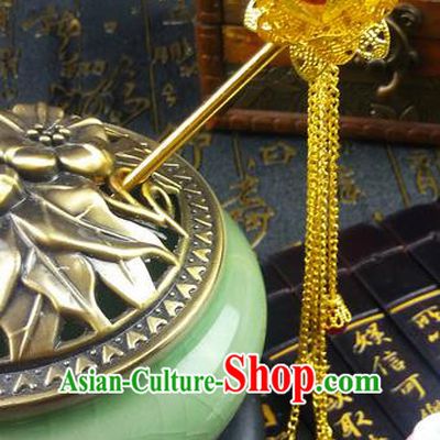 Traditional Handmade Chinese Ancient Classical Hair Accessories Lotus Golden Hairpins, Red Bead Tassel Step Shake Hair Stick Hair Fascinators for Women