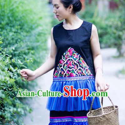 Traditional Chinese National Costume Lace Dress, Elegant Hanfu China Miao Nationality Embroidered Blue Dress for Women