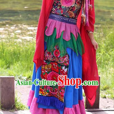 Traditional Chinese National Costume Half Skirt, Elegant Hanfu Tang Suit Embroidered Bust Skirt for Women
