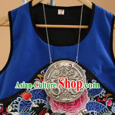 Traditional Handmade Chinese National Miao Nationality Sliver Necklace Bells Tassel Carving Collar for Women