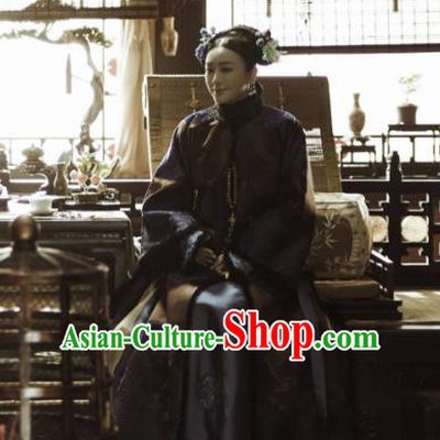 Story of Yanxi Palace Traditional Ancient Chinese Qing Dynasty Manchu Empress Costume, Chinese Mandarin Queen Embroidered Dress Clothing for Women