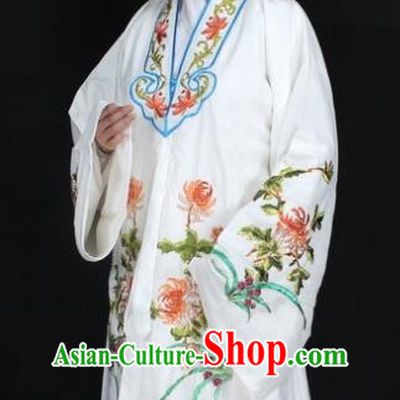Traditional China Beijing Opera Young Lady Hua Tan Costume White Embroidered Cape, Ancient Chinese Peking Opera Female Diva Embroidery Chrysanthemum Dress Clothing