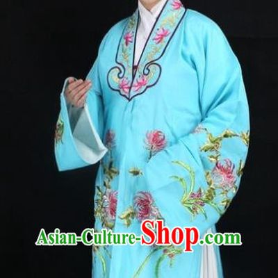 Traditional China Beijing Opera Young Lady Hua Tan Costume Blue Embroidered Cape, Ancient Chinese Peking Opera Female Diva Embroidery Chrysanthemum Dress Clothing
