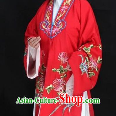 Traditional China Beijing Opera Young Lady Hua Tan Costume Red Embroidered Cape, Ancient Chinese Peking Opera Female Diva Embroidery Chrysanthemum Dress Clothing