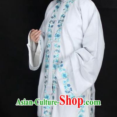 Traditional China Beijing Opera Young Lady Hua Tan Costume Female White Embroidered Cape, Ancient Chinese Peking Opera Diva Embroidery Dress Clothing