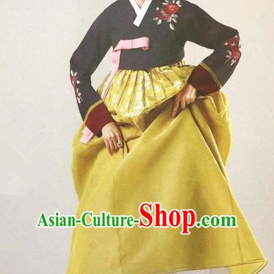 Traditional Korean Handmade Embroidery Mother Hanbok, Top Grade Korea Hanbok Wedding Black Costume for Women