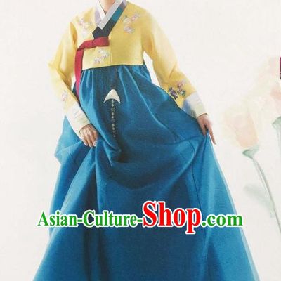 Traditional Korean Handmade Embroidery Bride Hanbok, Top Grade Korea Hanbok Wedding Yellow Costume for Women