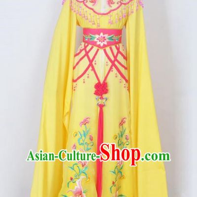 Traditional Chinese Professional Peking Opera Diva Young Lady Princess Costume Yellow Embroidery Dress, China Beijing Opera Hua Tan Embroidered Clothing