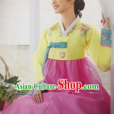Traditional South Korean Handmade Hanbok Customization Mother Clothing Embroidery Blouse Pink Dress, Top Grade Korea Wedding Royal Hanbok Costume for Women