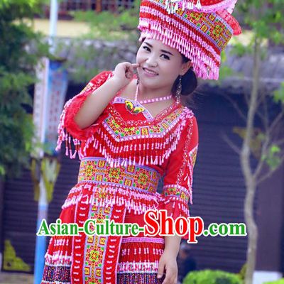 Traditional Chinese Miao Nationality Costume and Hat, Hmong Folk Dance Ethnic Red Pleated Skirt, Chinese Minority Nationality Embroidery Clothing for Women