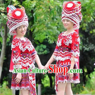 Traditional Chinese Miao Nationality Costume and Headwear, Hmong Folk Dance Ethnic Red Short Tassel Pleated Skirt, Chinese Minority Nationality Embroidery Clothing for Women