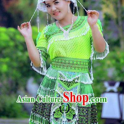 Traditional Chinese Miao Nationality Wedding Costume and Hat, Hmong Young Lady Folk Dance Ethnic Green Pleated Skirt, Chinese Minority Nationality Embroidery Clothing for Women