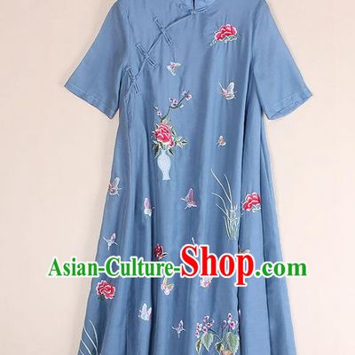 Top Grade Asian Chinese Costumes Classical Embroidery Blue Dress Silk Cheongsam, Traditional China National Embroidered Chirpaur Qipao for Women