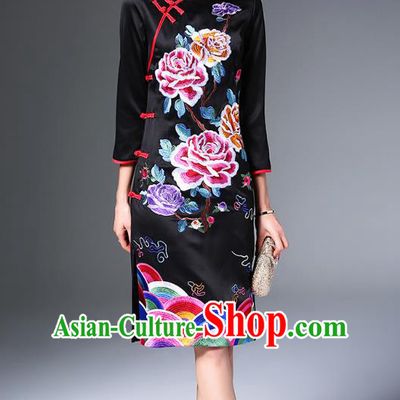 Top Grade Asian Chinese Costumes Classical Embroidery Peony Cheongsam, Traditional China National Embroidered Black Chirpaur Dress Qipao for Women