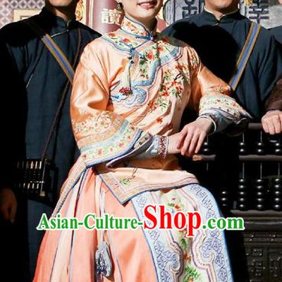 Traditional Ancient Chinese Republic of China Costume Embroidery Blouse and Skirt, Chinese Late Qing Dynasty Young Lady Embroidered Cheongsam for Women