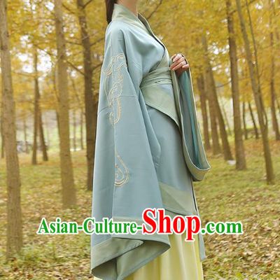 Traditional Chinese Ancient Young Lady Hanfu Costumes Light Blue Curve Bottom, Asian China Han Dynasty Palace Princess Embroidery Clothing for Women