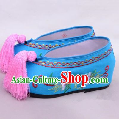 Traditional Beijing Opera Hua Tan Embroidered Shoes Princess Blue Shoes, Ancient Chinese Peking Opera Diva Blood Stained Shoes