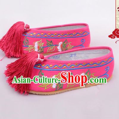 Traditional Beijing Opera Hua Tan Rosy Embroidered Shoes Young Lady Princess Shoes, Ancient Chinese Peking Opera Diva Blood Stained Shoes