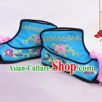 Traditional Beijing Opera Swordplay Embroidered Blue Boots Young Lady Shoes, Ancient Chinese Peking Opera Blues Embroidery Peony Shoes