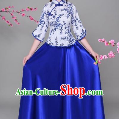 Traditional Chinese Republic of China Children Xiuhe Suit Clothing, China National Embroidered Blue Blouse and Skirt for Women