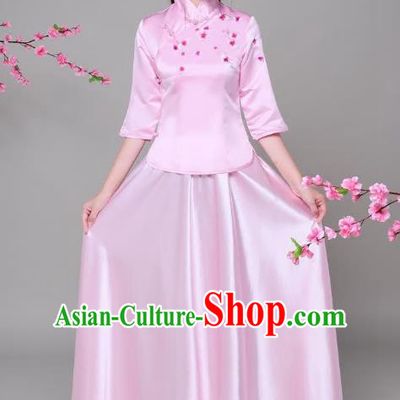 Traditional Chinese Republic of China Nobility Lady Clothing, China National Embroidered Pink Qipao Blouse and Skirt for Women
