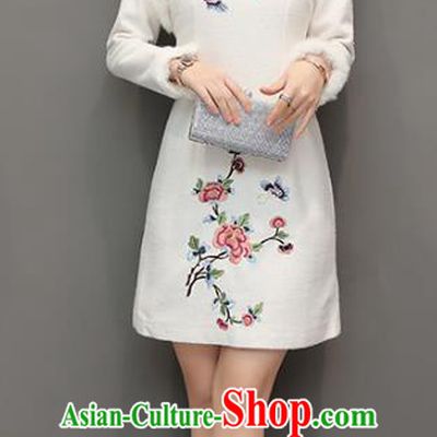 Traditional Chinese National Costume Hanfu Embroidered Butterfly Peony White Qipao Dress, China Tang Suit Cheongsam for Women