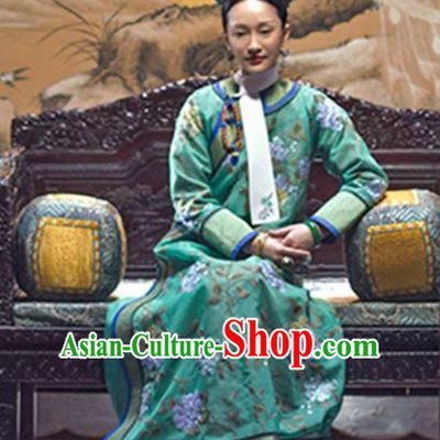 Traditional Chinese Ruyi Royal Love in the Palace Qing Dynasty Manchu Imperial Concubine Embroidered Costume for Women