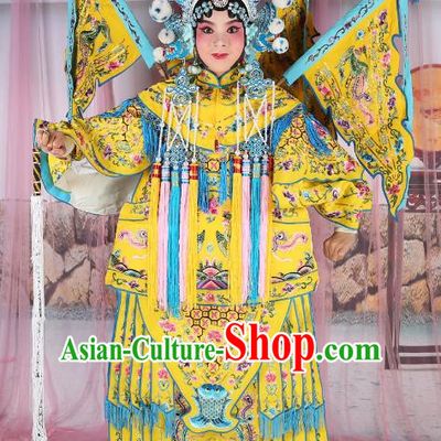 Chinese Beijing Opera Female General Costume Yellow Embroidered Robe, China Peking Opera Blues Warrior Embroidery Gwanbok Clothing
