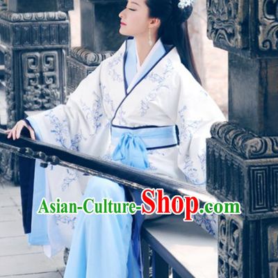 Traditional Chinese Ancient Han Dynasty Imperial Princess Embroidered Hanfu Costume for Women