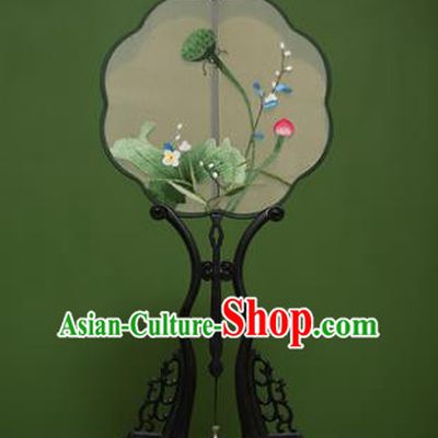 Traditional Chinese Crafts Suzhou Embroidery Lotus Palace Fan, China Princess Embroidered Silk Fans for Women