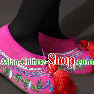 Traditional China Beijing Opera Actress Pink Embroidered Shoes, Chinese Peking Opera Diva Blood Stained Shoes