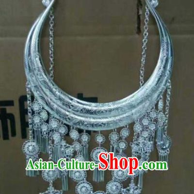 Chinese Traditional Miao Nationality Accessories Sliver Necklace Longevity Lock for Women