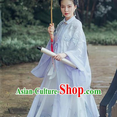 Chinese Ancient Embroidered Costumes Traditional Ming Dynasty Princess Hanfu Dress for Women