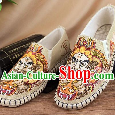 Chinese National Shoes Traditional Beige Cloth Shoes Embroidery Facial Makeup Shoes for Men