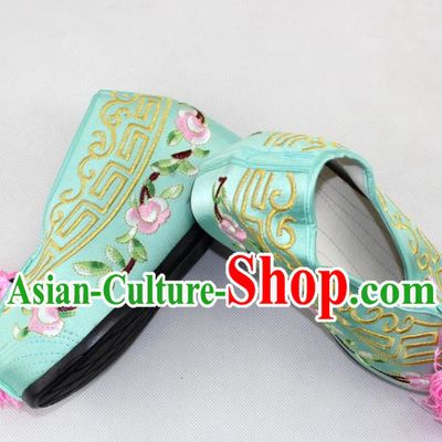 Chinese Traditional Beijing Opera Green Blood Stained Shoes Ancient Handmade Princess Embroidered Shoes for Women