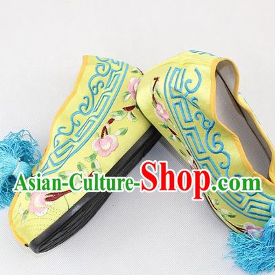 Chinese Traditional Beijing Opera Yellow Blood Stained Shoes Ancient Handmade Princess Embroidered Shoes for Women